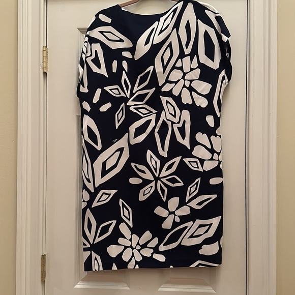 DVF Diane Von Furstenberg vacation Harriet geometric print navy blue dress - Picture 5 of 8